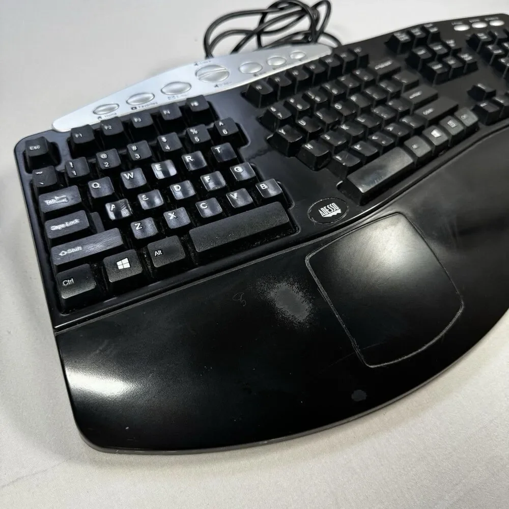 Adesso PCK-208B Ergonomic Wired USB Keyboard - Tested